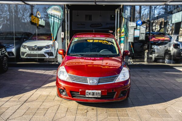 NISSAN  TIIDA 1.8 6MT VISIA	5PTAS NAFTA  2008