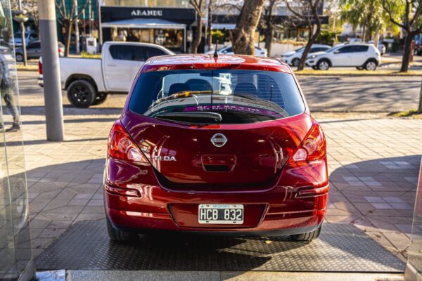 NISSAN  TIIDA 1.8 6MT VISIA	5PTAS NAFTA  2008 - Imagen 5