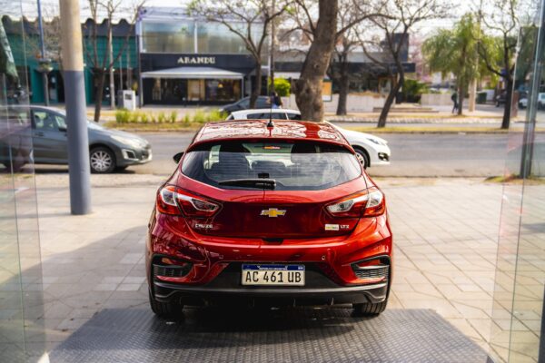 CHEVROLET CRUZE 1.4 TURBO LTZ MT 5PTAS NAFTA 2018 - Imagen 5