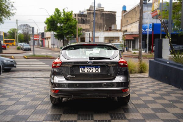 FORD FOCUS 5P 1.0L N AT SE PLUS 5PTAS NAFTA 2018 - Imagen 5