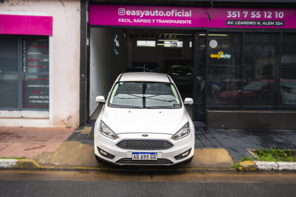 FORD FOCUS 1.6L N MT S 5PTAS NAFTA 2019 BLANCO