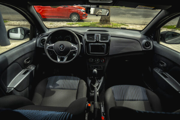 RENAULT SANDERO LIFE 1.6 16V 5PTAS NAFTA 2024 GRIS - Imagen 6