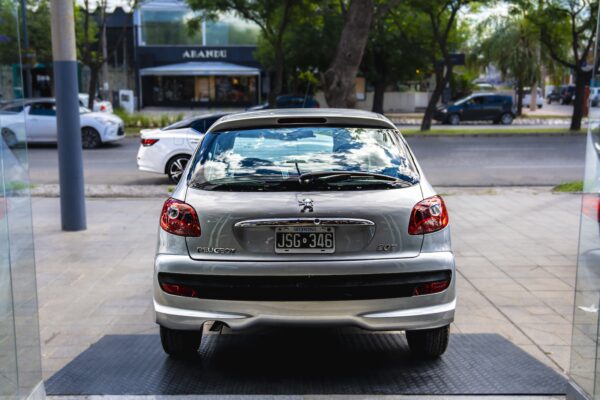 Peugeot 207 Compact Xr 3Ptas Nafta 2011 - Imagen 2