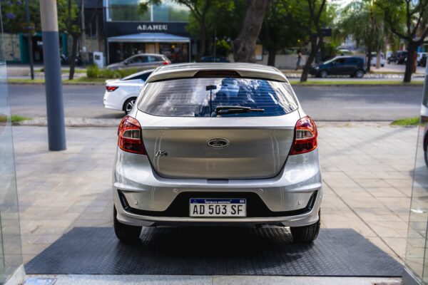 Ford Ka 1.5 Se 5Ptas Nafta 2019 Gris - Imagen 5