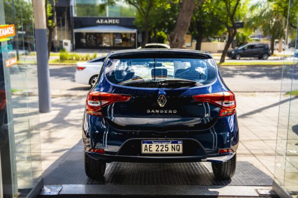 Renault Nuevo Sandero Ph2 Life 1.6 5Ptas Nafta 2020 - Imagen 5