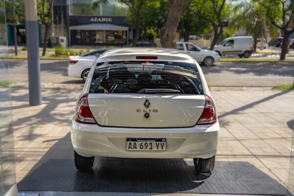 Renault Clio Mio 5P Dynamique My16 5Ptas Nafta 2016 - Imagen 5