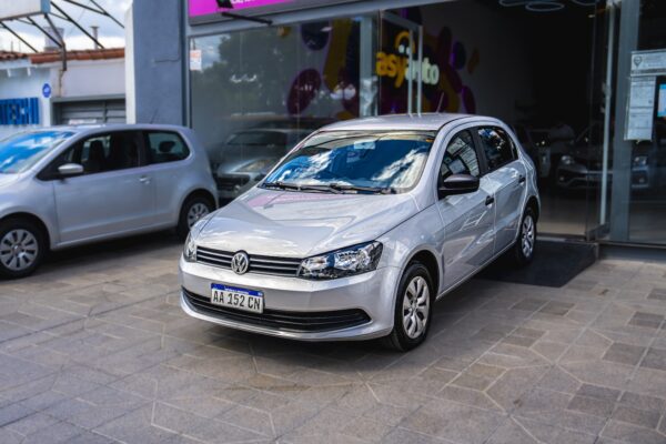 VW Gol Trend 1.6 5Ptas Nafta 2016 - Imagen 3