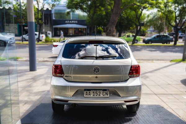 VW Gol Trend 1.6 5Ptas Nafta 2016 - Imagen 5